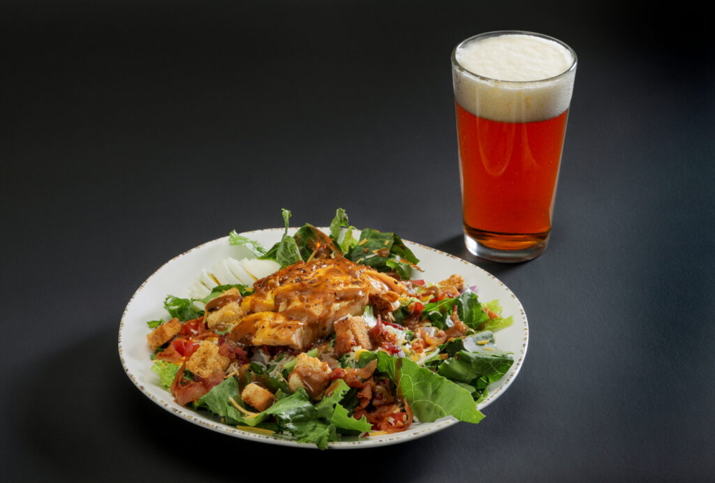 1L5A5649- salmon salad with beer